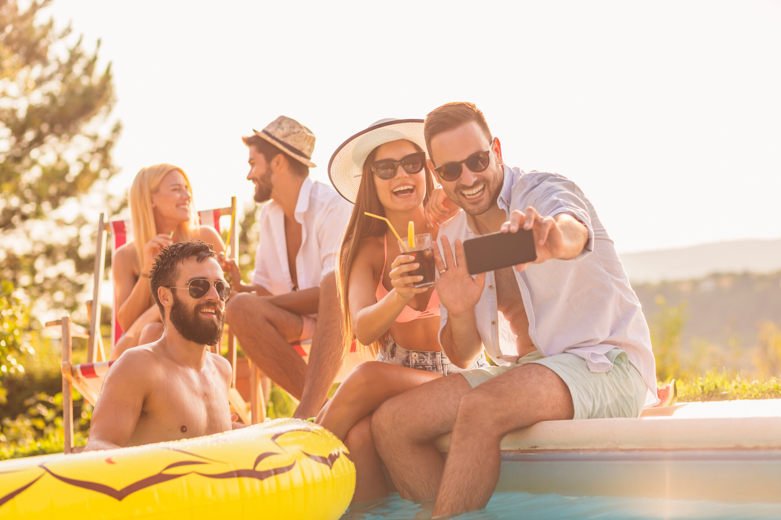 Group,Of,Friends,Having,Fun,At,A,Poolside,Summer,Party, best fiberglass pool