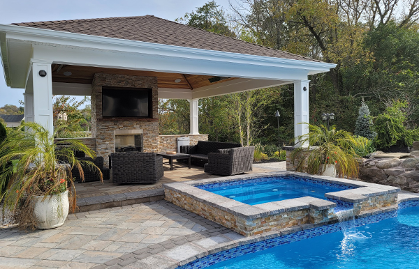spas and tanning ledges